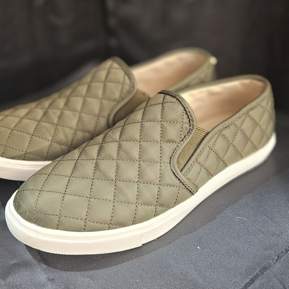Steve Madden Green Quilted Slip-On Loafers